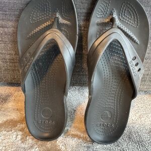 CROCS Classic Black Sandals